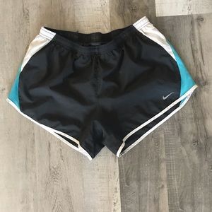 Nike Women's Brief-Lined Running Shorts Size L